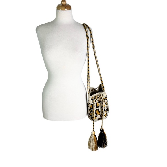 Crochet Wayuu Bag with Tassel Drawstring Strap - Picture 8 of 12